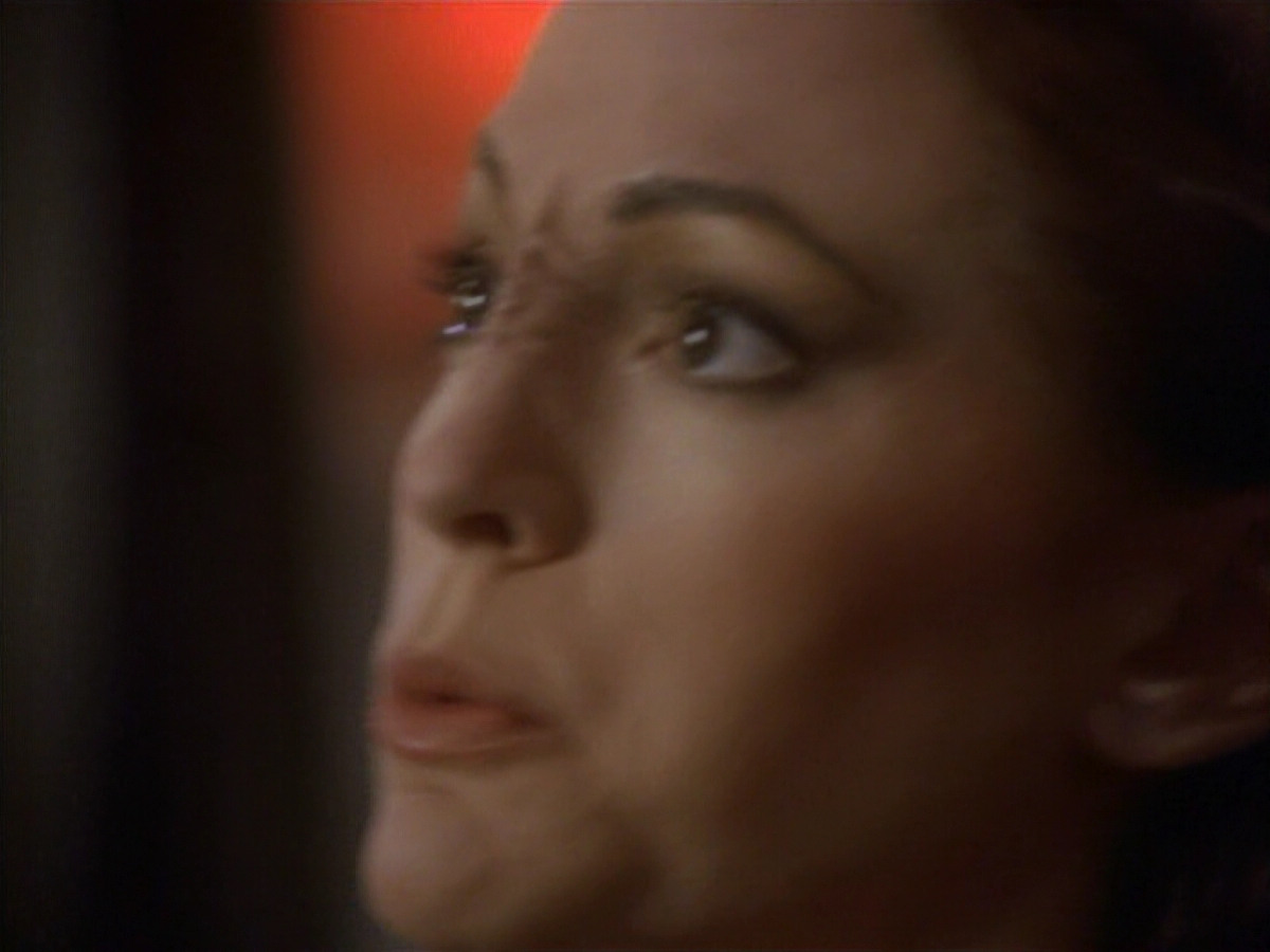 extant_StarTrekDS9_1x01-1x02-Emissary_7010.jpg