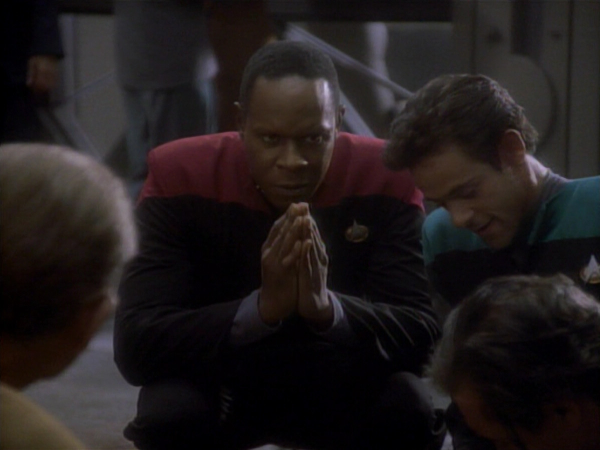 extant_StarTrekDS9_1x01-1x02-Emissary_7135.jpg