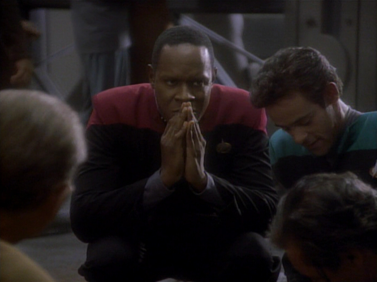 extant_StarTrekDS9_1x01-1x02-Emissary_7136.jpg
