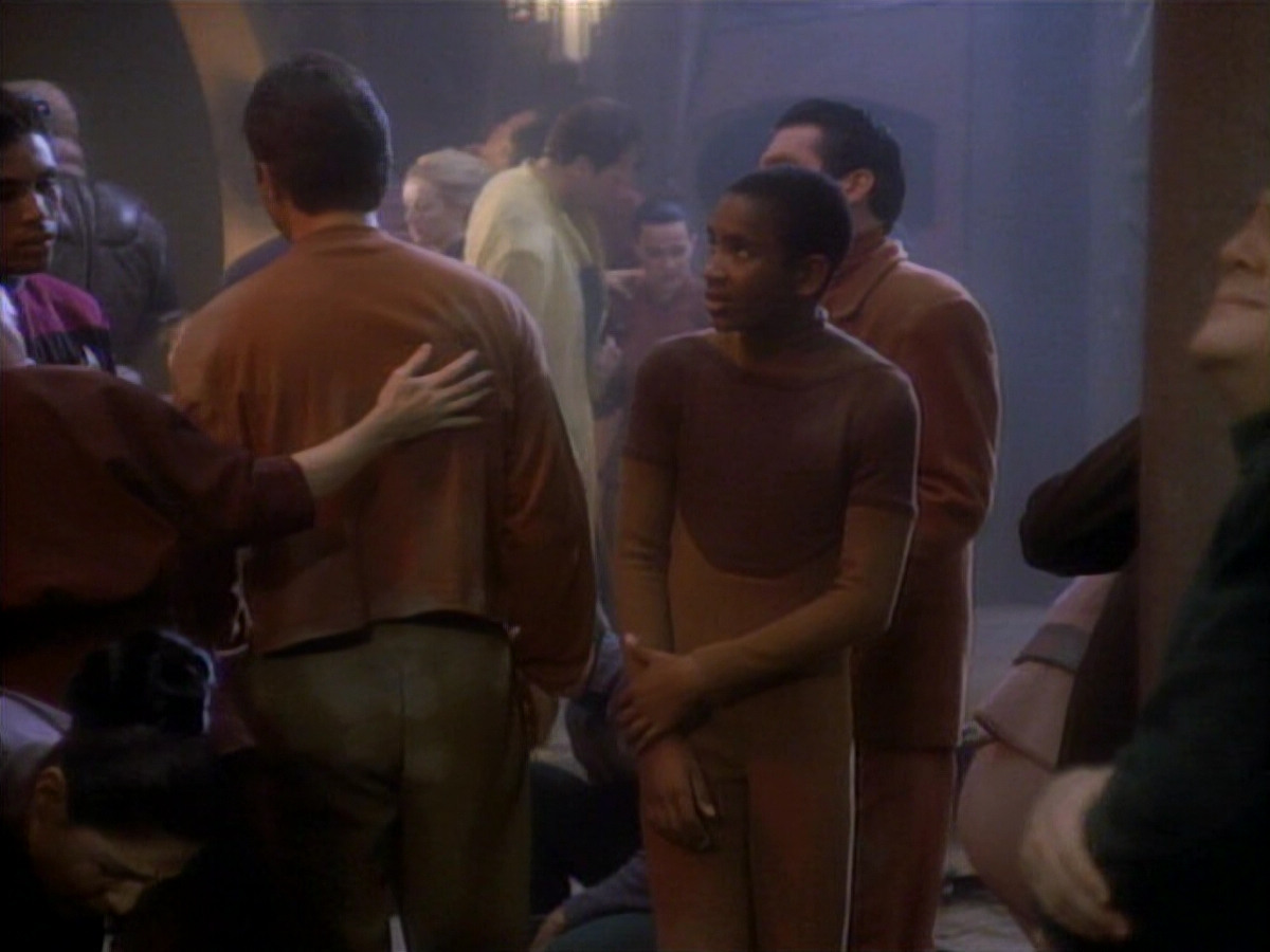 extant_StarTrekDS9_1x01-1x02-Emissary_7140.jpg