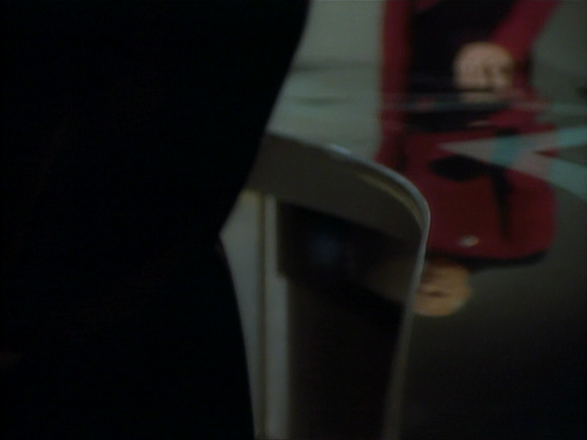 extant_StarTrekDS9_1x01-1x02-Emissary_7190.jpg
