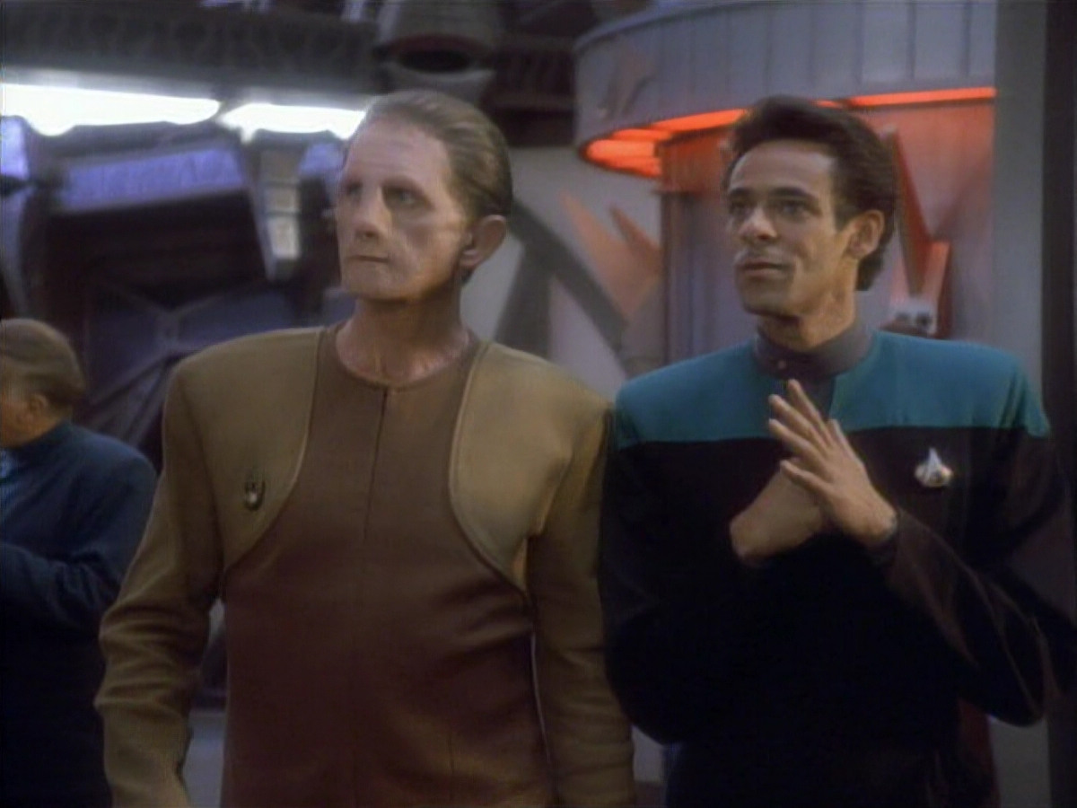 extant_StarTrekDS9_1x01-1x02-Emissary_7296.jpg