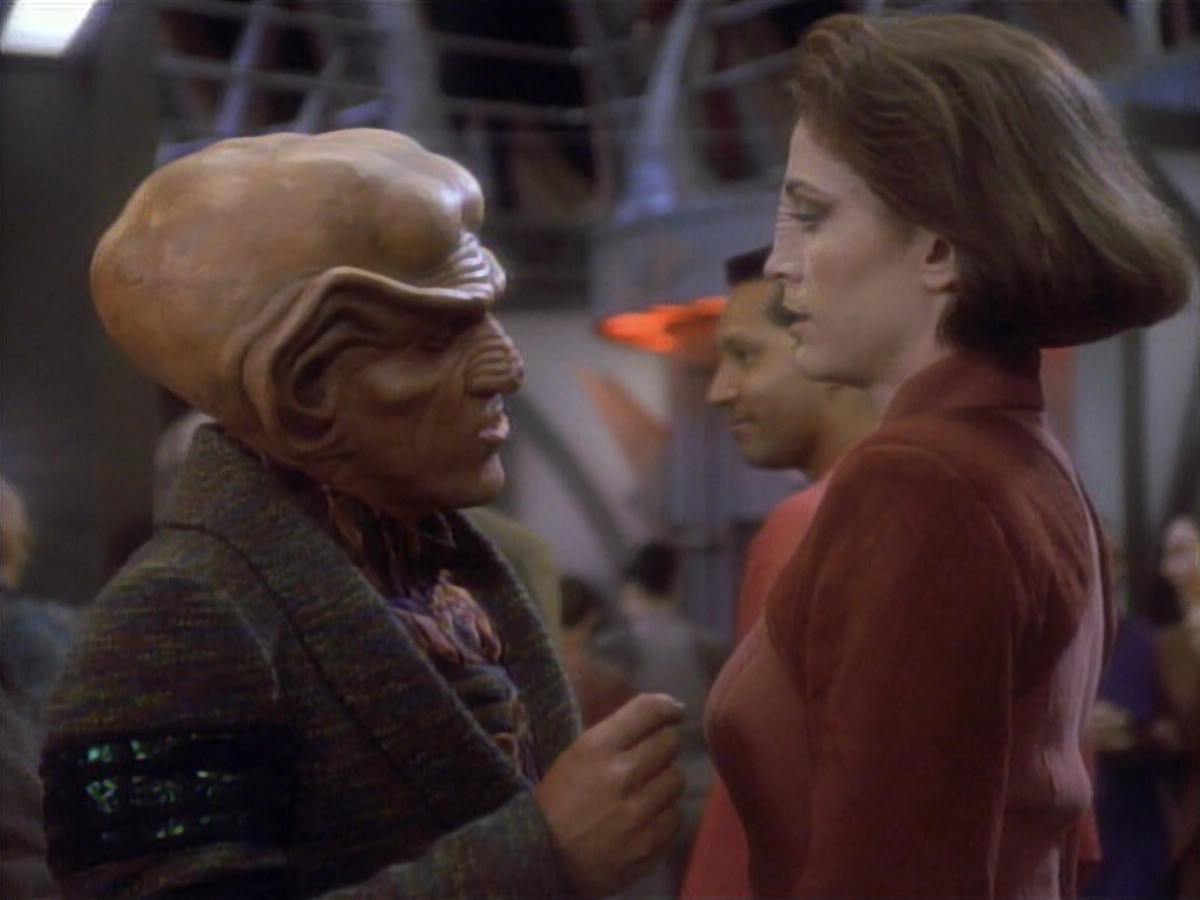 extant_StarTrekDS9_1x01-1x02-Emissary_7316.jpg