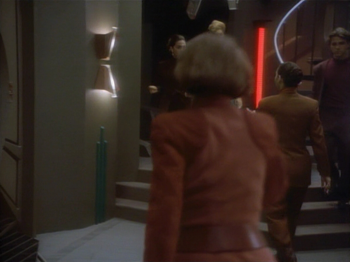 extant_StarTrekDS9_1x01-1x02-Emissary_7346.jpg