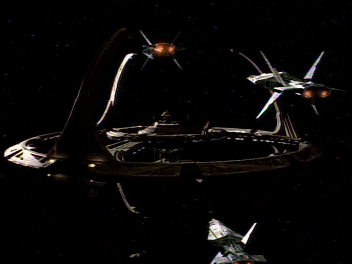 extant_StarTrekDS9_1x01-1x02-Emissary_7392.jpg
