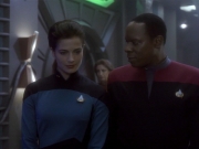 Filename=extant_StarTrekDS9_1x01-1x02-Emissary_2697.jpg
Filesize=146KiB
Dimensions=1200x900
Date added=May 22, 2019 extant_StarTrekDS9_1x01-1x02-Emissary_2697.jpg