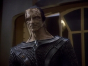 extant_StarTrekDS9_1x01-1x02-Emissary_3285.jpg