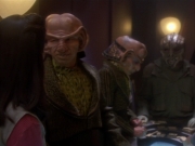 extant_StarTrekDS9_1x03-AManAlone_1888.jpg