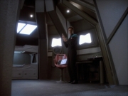 extant_StarTrekDS9_1x03-AManAlone_2062.jpg