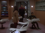 extant_StarTrekDS9_1x03-AManAlone_3537.jpg