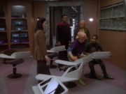 extant_StarTrekDS9_1x03-AManAlone_3542.jpg