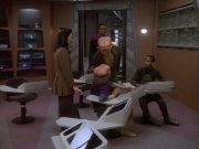 extant_StarTrekDS9_1x03-AManAlone_3544.jpg