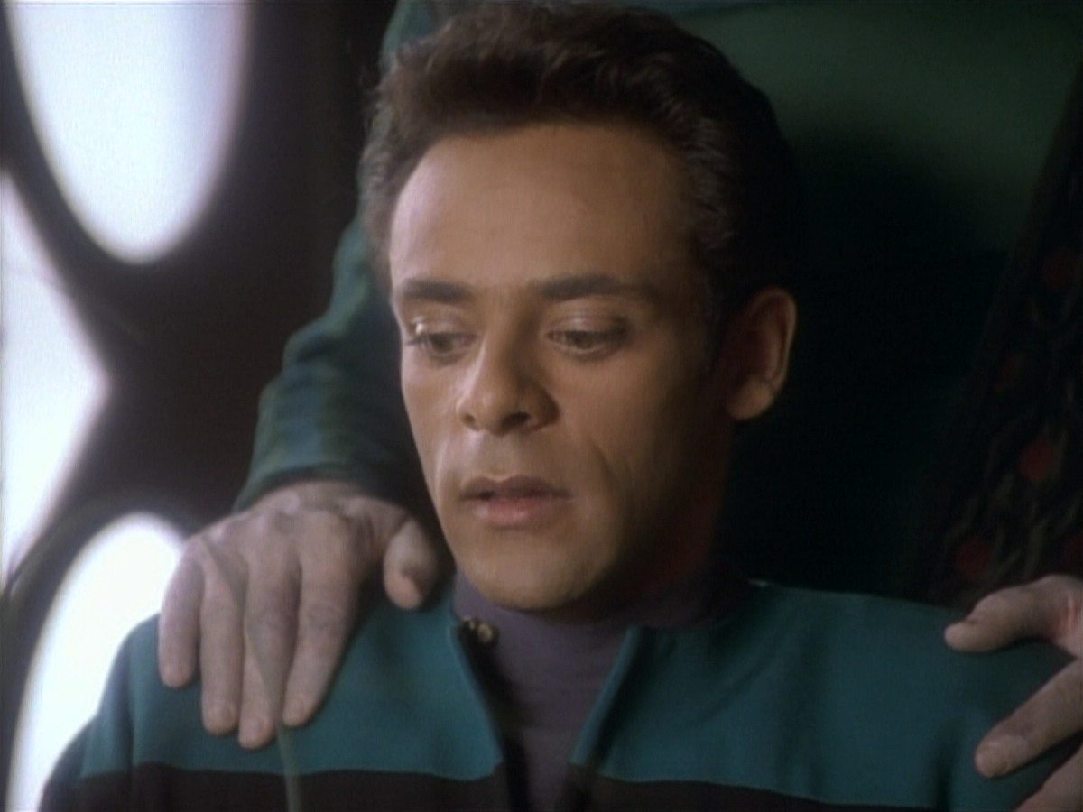 extant_StarTrekDS9_1x04-PastPrologue_0171.jpg