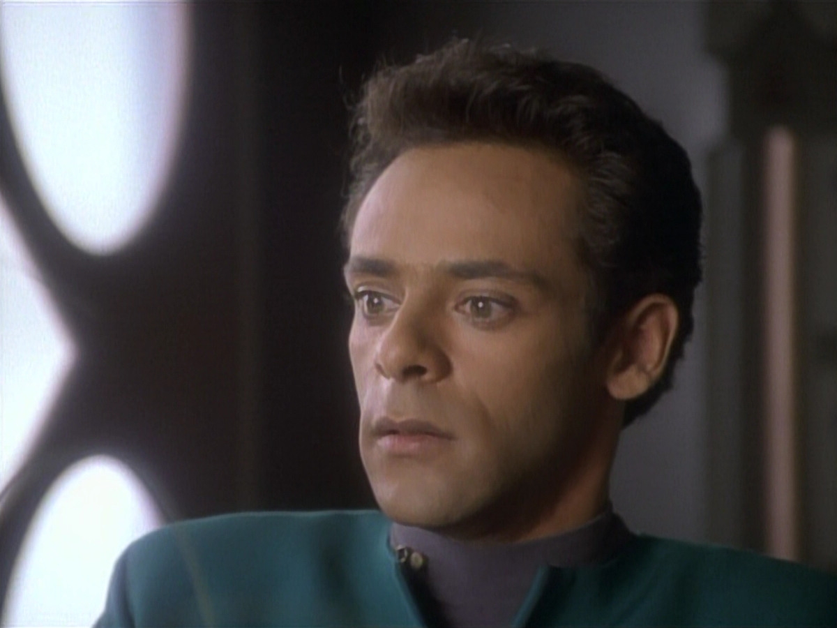 extant_StarTrekDS9_1x04-PastPrologue_0182.jpg
