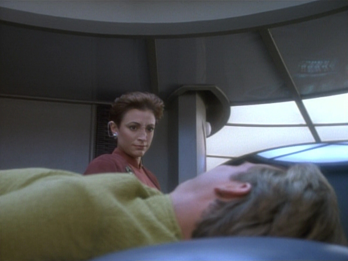extant_StarTrekDS9_1x04-PastPrologue_0934.jpg