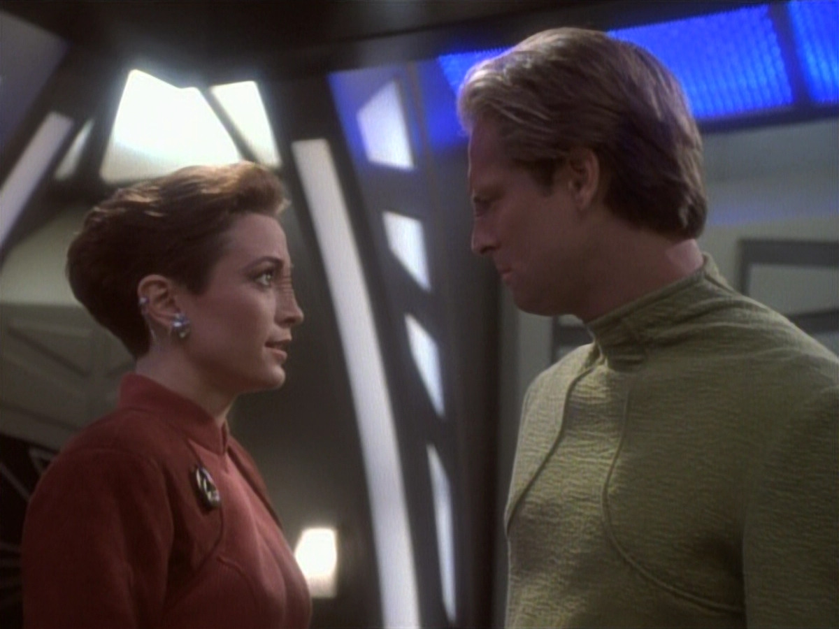 extant_StarTrekDS9_1x04-PastPrologue_1142.jpg