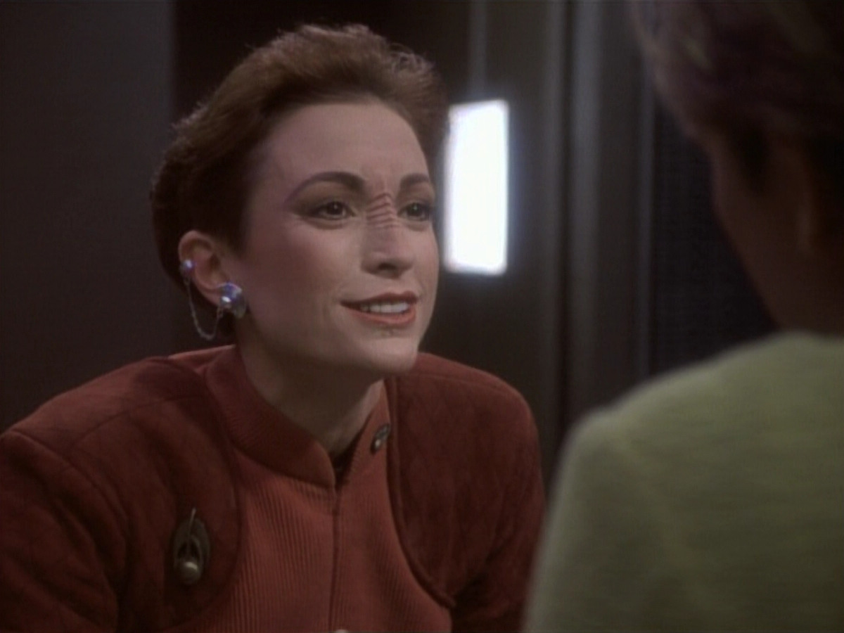 extant_StarTrekDS9_1x04-PastPrologue_1230.jpg