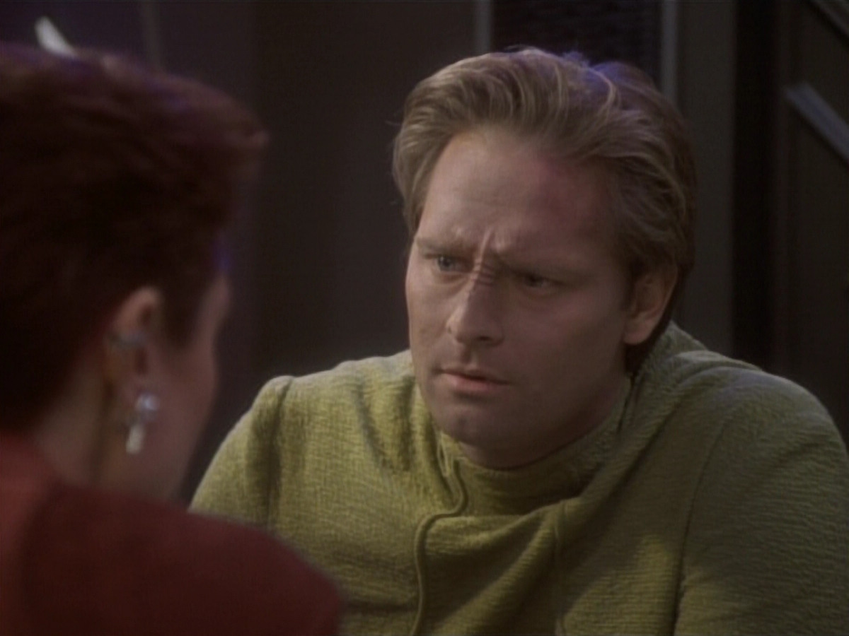 extant_StarTrekDS9_1x04-PastPrologue_1251.jpg