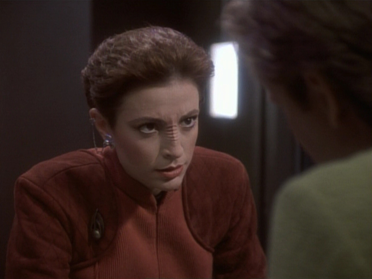 extant_StarTrekDS9_1x04-PastPrologue_1262.jpg