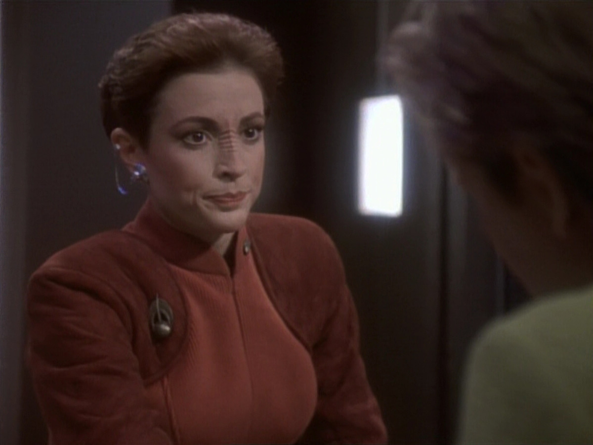 extant_StarTrekDS9_1x04-PastPrologue_1265.jpg