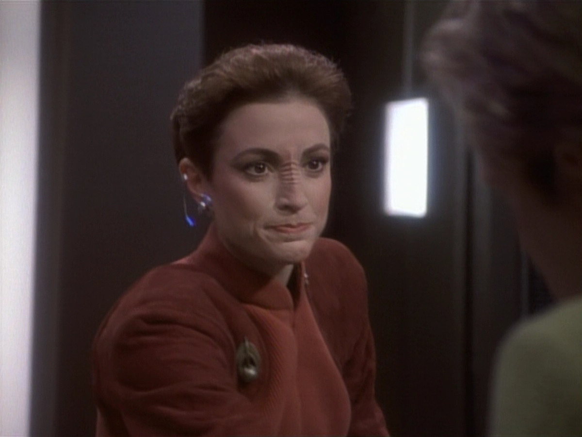 extant_StarTrekDS9_1x04-PastPrologue_1286.jpg