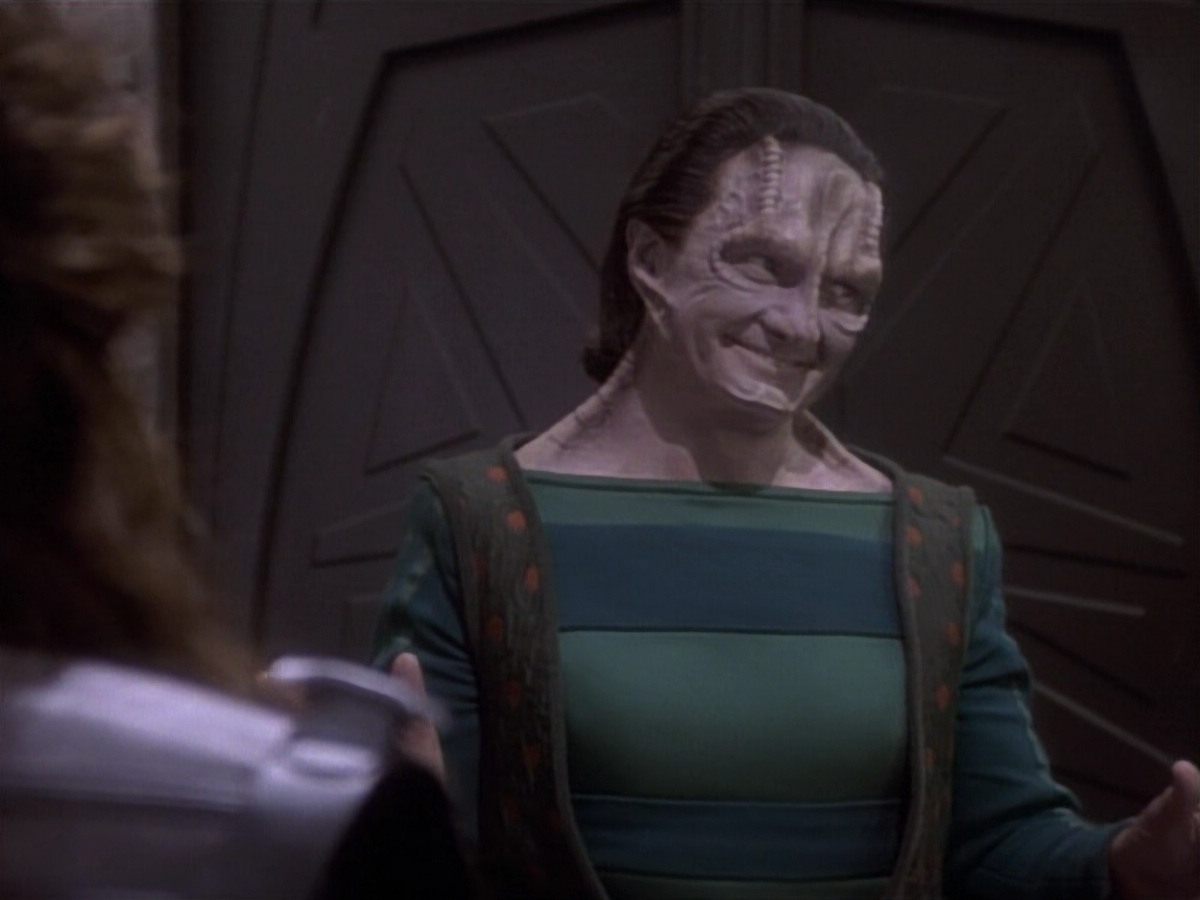 extant_StarTrekDS9_1x04-PastPrologue_1870.jpg