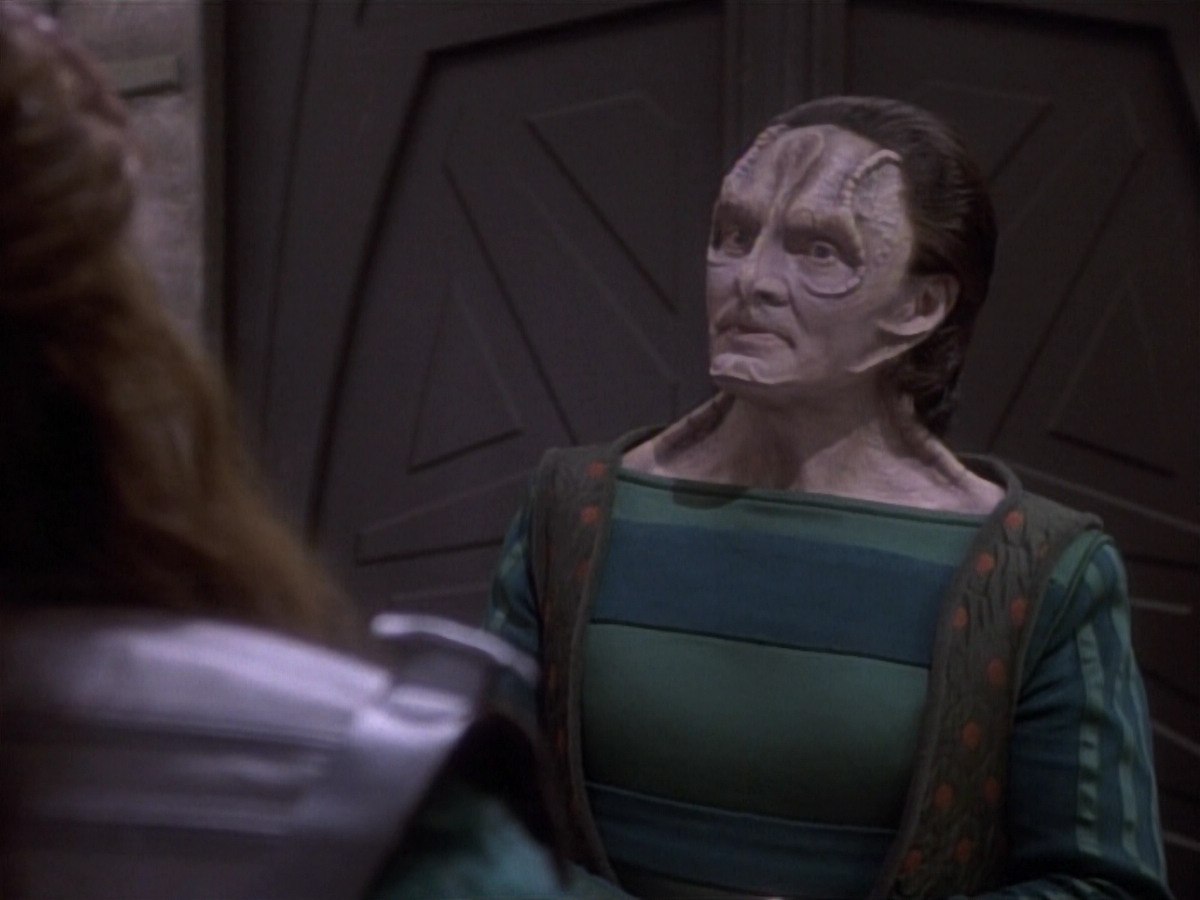 extant_StarTrekDS9_1x04-PastPrologue_1885.jpg
