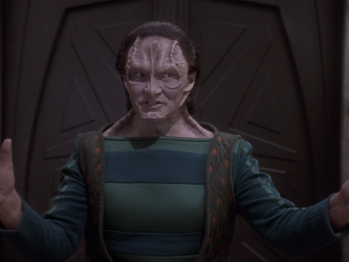 extant_StarTrekDS9_1x04-PastPrologue_1938.jpg