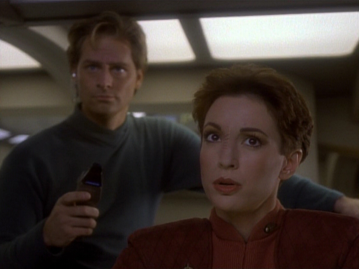 extant_StarTrekDS9_1x04-PastPrologue_3351.jpg