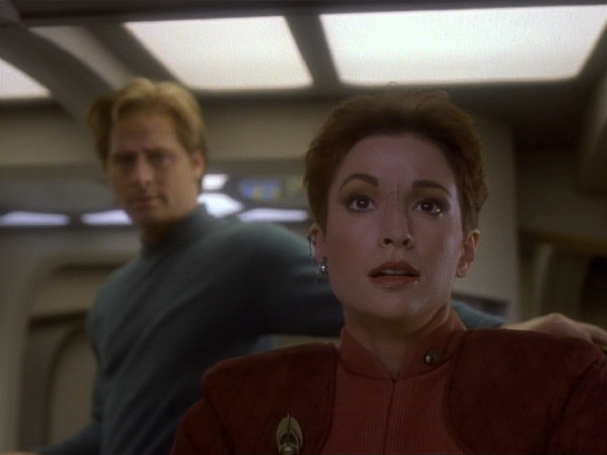 extant_StarTrekDS9_1x04-PastPrologue_3381.jpg
