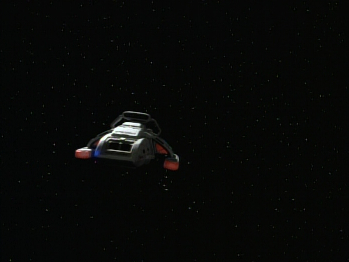 extant_StarTrekDS9_1x04-PastPrologue_3456.jpg