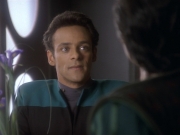 extant_StarTrekDS9_1x04-PastPrologue_0120.jpg