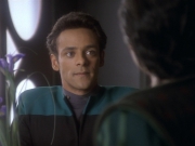 extant_StarTrekDS9_1x04-PastPrologue_0121.jpg