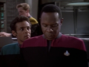 extant_StarTrekDS9_1x04-PastPrologue_0235.jpg