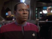 extant_StarTrekDS9_1x04-PastPrologue_0453.jpg