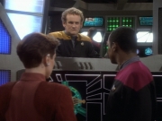 extant_StarTrekDS9_1x04-PastPrologue_0475.jpg