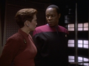 extant_StarTrekDS9_1x04-PastPrologue_0497.jpg