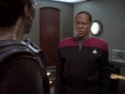 extant_StarTrekDS9_1x04-PastPrologue_1053.jpg