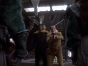 extant_StarTrekDS9_1x04-PastPrologue_1303.jpg
