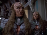 extant_StarTrekDS9_1x04-PastPrologue_1331.jpg