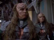 extant_StarTrekDS9_1x04-PastPrologue_1353.jpg