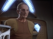extant_StarTrekDS9_1x04-PastPrologue_1402.jpg