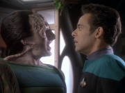 extant_StarTrekDS9_1x04-PastPrologue_2219.jpg