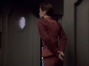 extant_StarTrekDS9_1x04-PastPrologue_2422.jpg