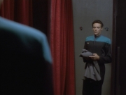 extant_StarTrekDS9_1x04-PastPrologue_2694.jpg
