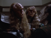 extant_StarTrekDS9_1x04-PastPrologue_2760.jpg