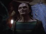 extant_StarTrekDS9_1x04-PastPrologue_2761.jpg