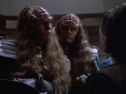 extant_StarTrekDS9_1x04-PastPrologue_2773.jpg