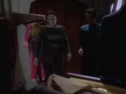 extant_StarTrekDS9_1x04-PastPrologue_2794.jpg