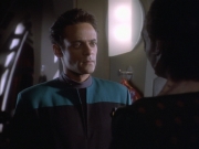 extant_StarTrekDS9_1x04-PastPrologue_2815.jpg